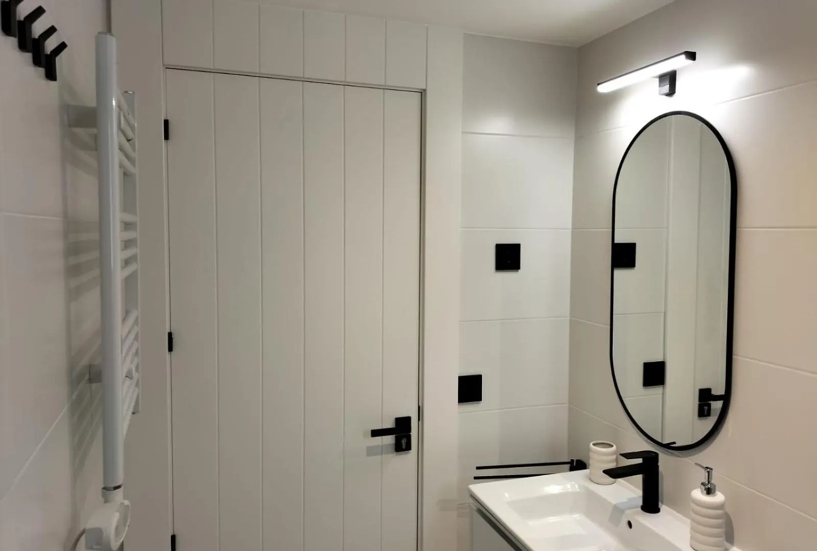 Apartamentos Playa Ondarreta San Sebastián 0*,  Španělsko