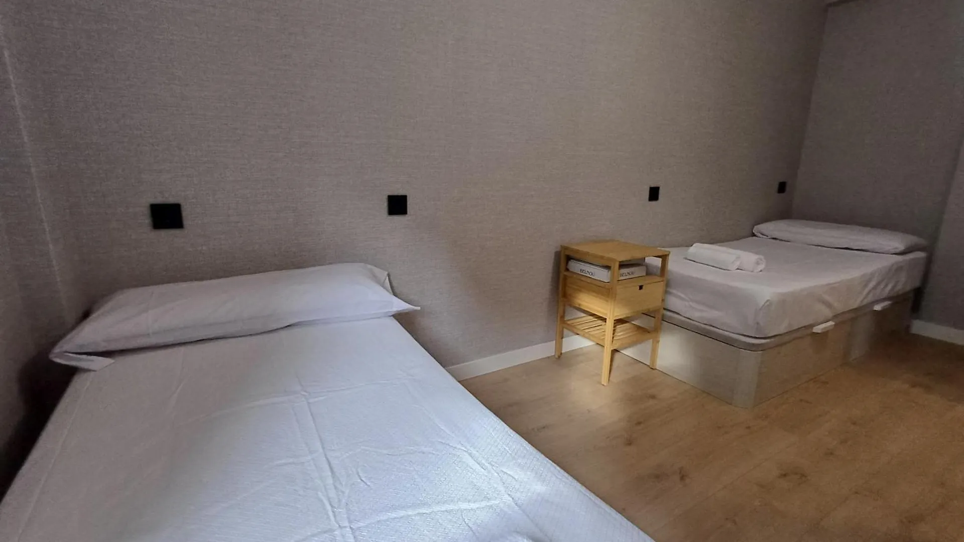 Apartamentos Playa Ondarreta San Sebastian Spain